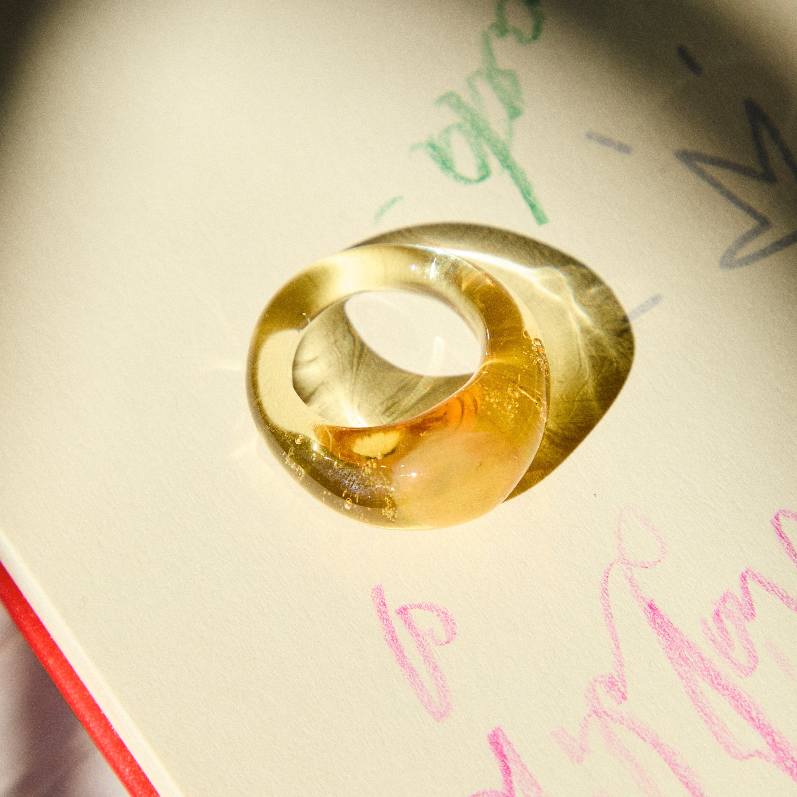 MÑIA BERLÍN X GUSI STUDIO | Anillo burbuja amarillo