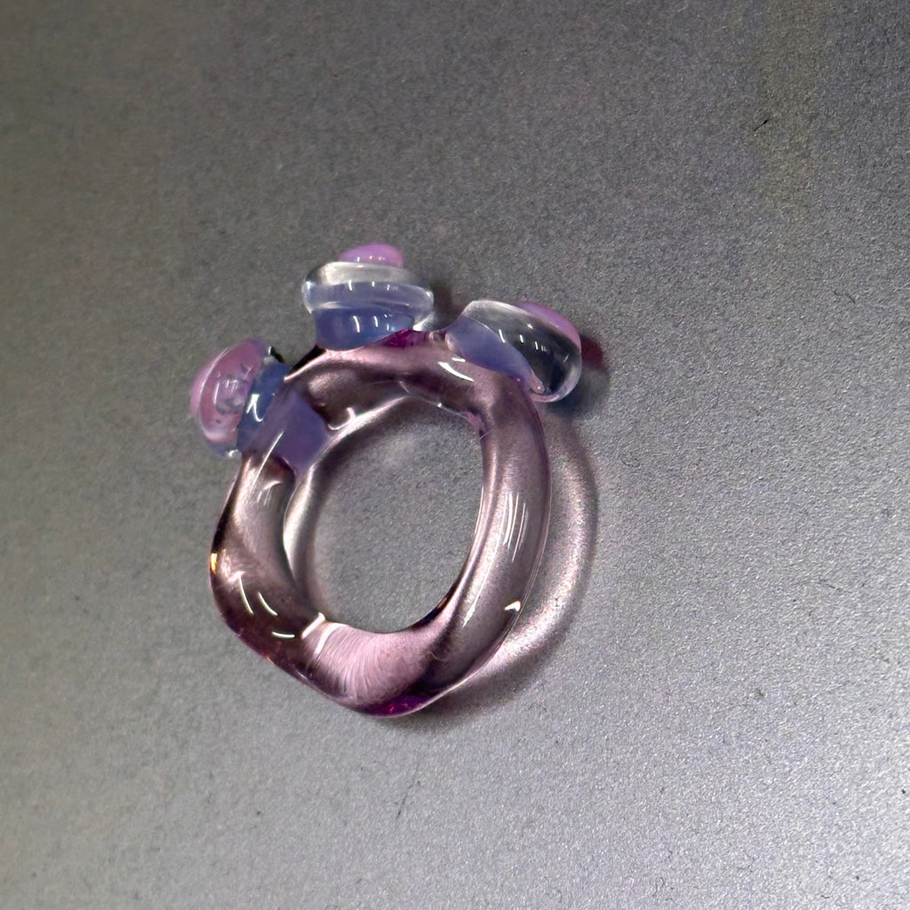 Anillo bolitas aplastadas