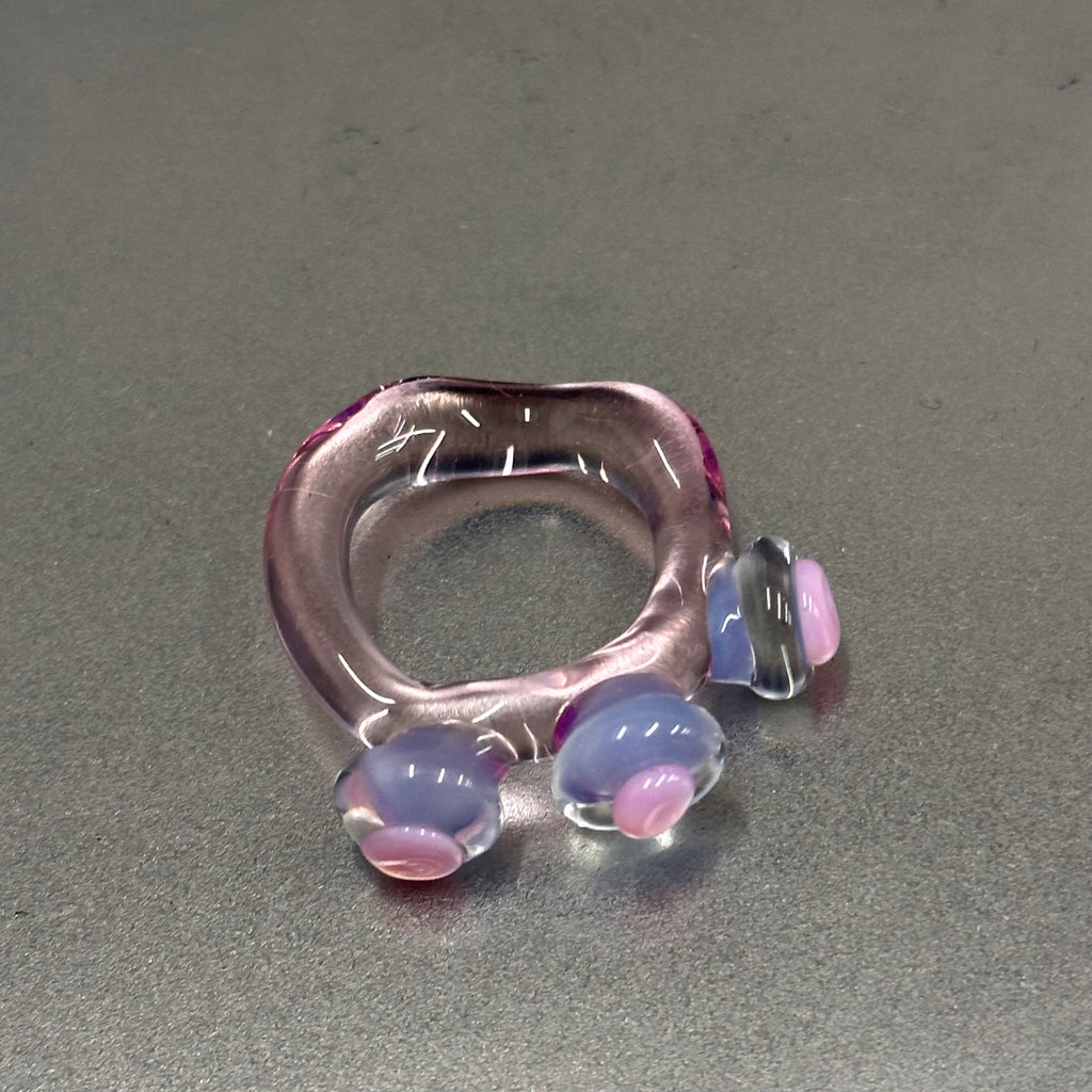 Anillo bolitas aplastadas
