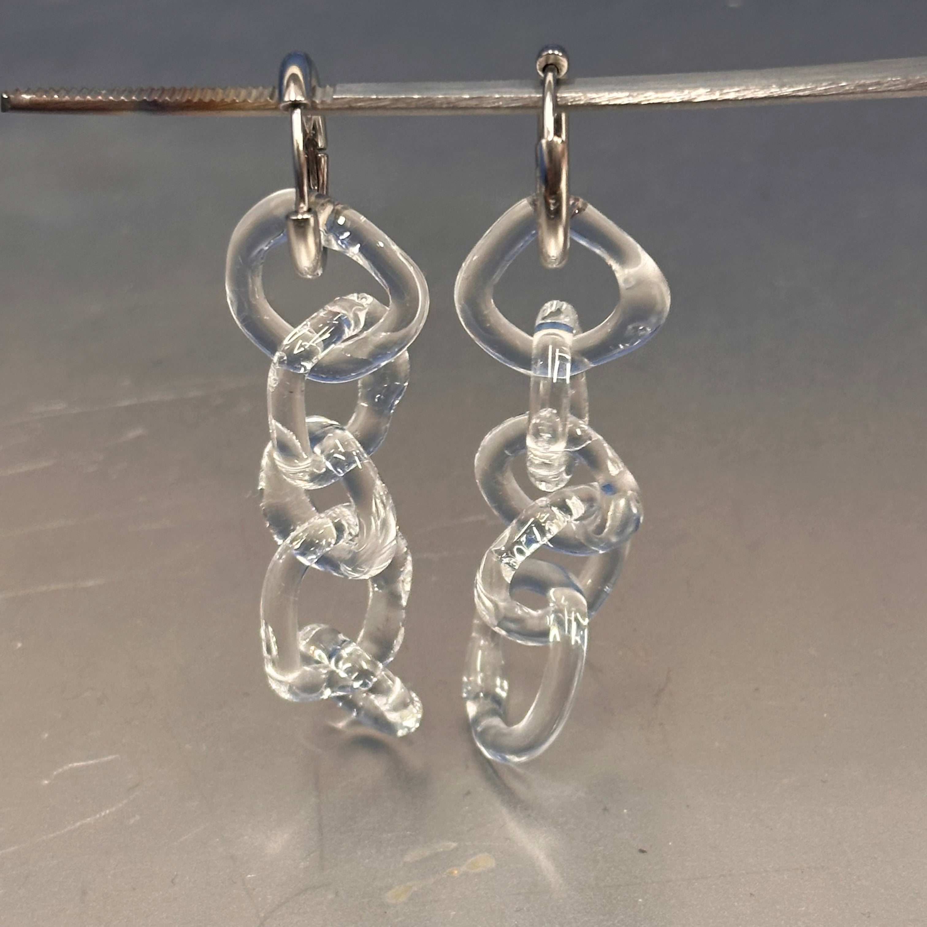 Pendientes cadena de vidrio transparente