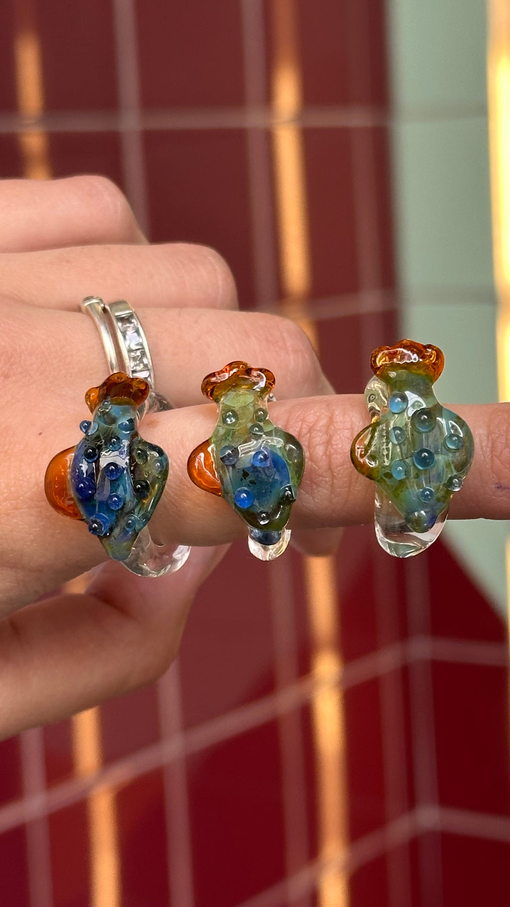 Anillo pez verde azulado